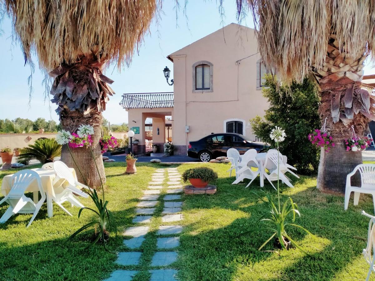 Villa Laura Apartment Giardini Naxos Ngoại thất bức ảnh