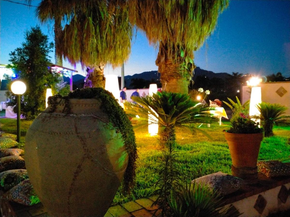 Villa Laura Apartment Giardini Naxos Ngoại thất bức ảnh