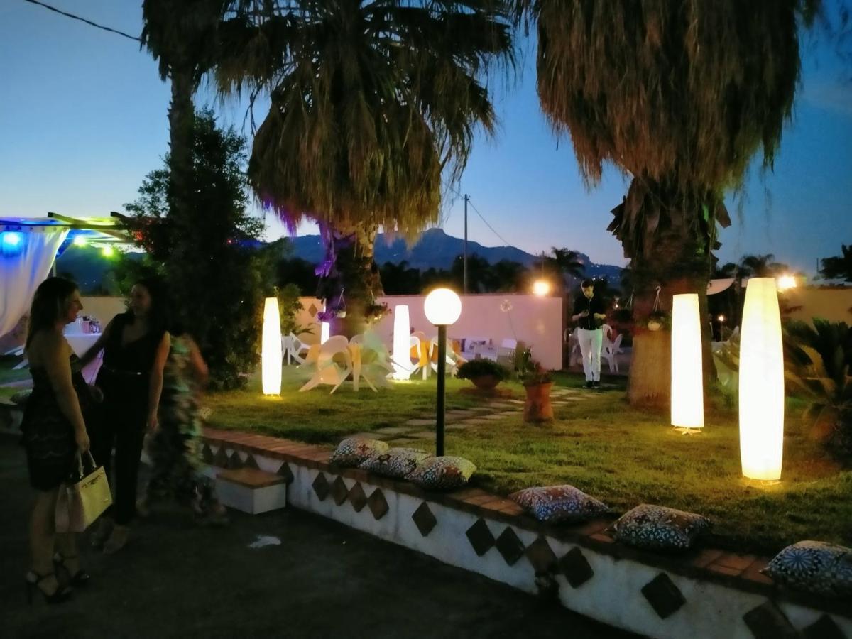 Villa Laura Apartment Giardini Naxos Ngoại thất bức ảnh