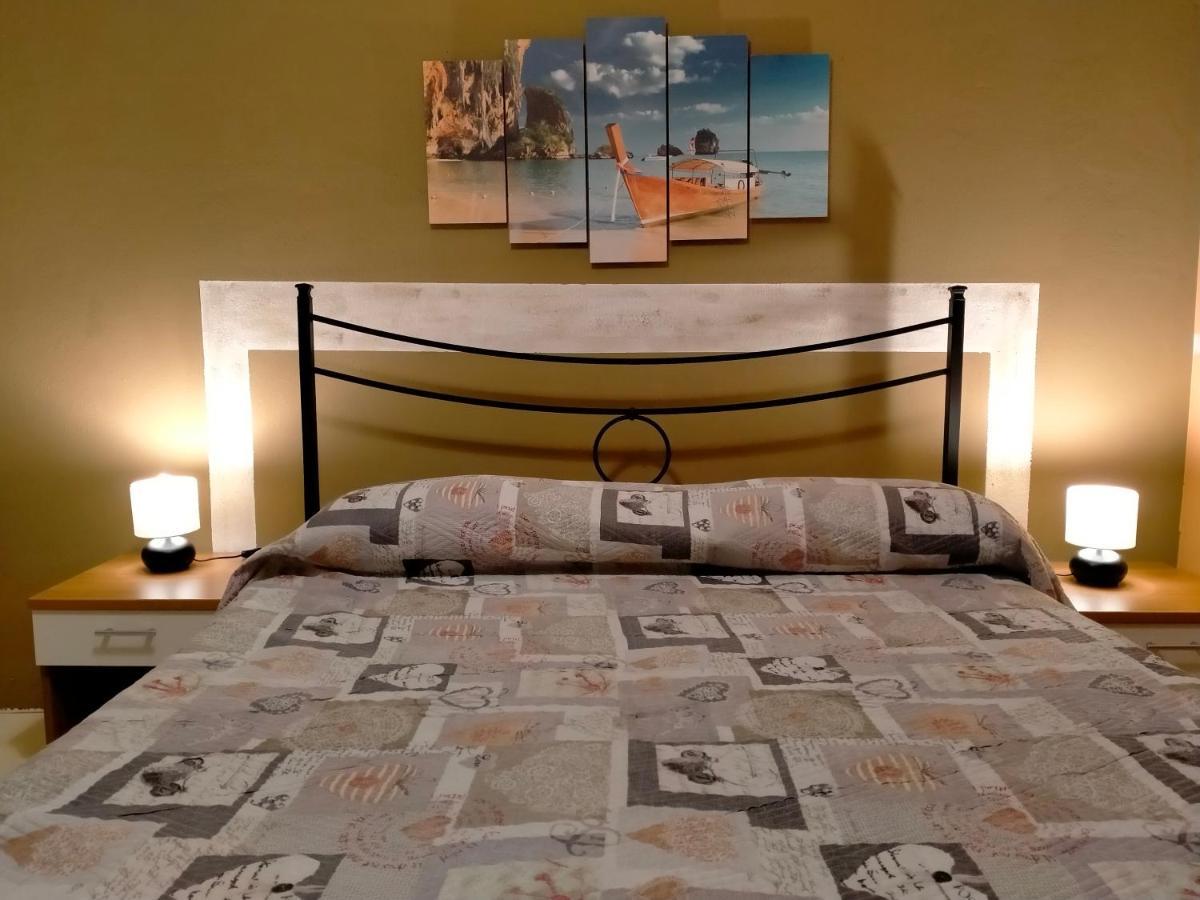 Villa Laura Apartment Giardini Naxos Ngoại thất bức ảnh